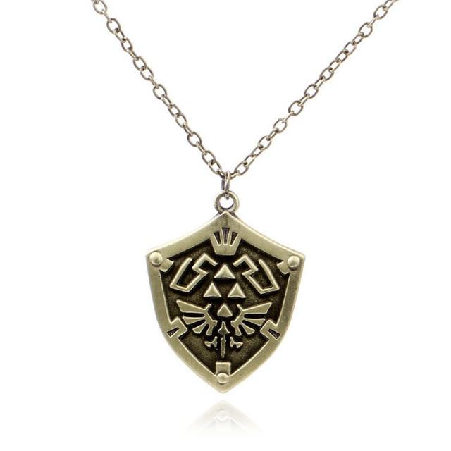 Collier Zelda avec bouclier vintage